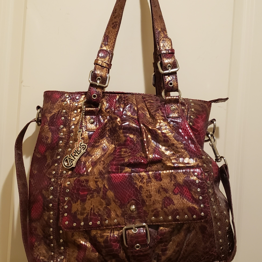 Carlos Santana Metallic Shoulder Bag in Gold And Red.